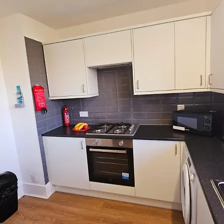 Excel O2 Stunning Large 3 Bedroom Apartment With Balcony London Exterior photo